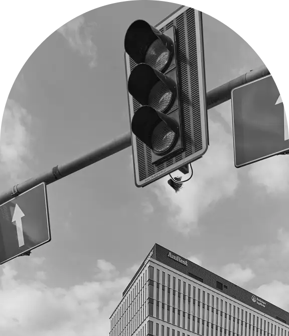 Sisteme inteligente, adaptive de management trafic și prioritizare.